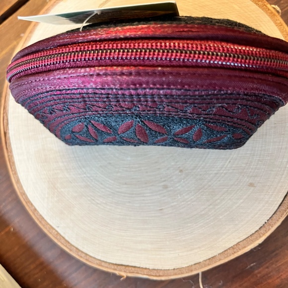 Laga Designs Handmade Tari Mini Dance Hard Case Coin Purse - Picture 2 of 12